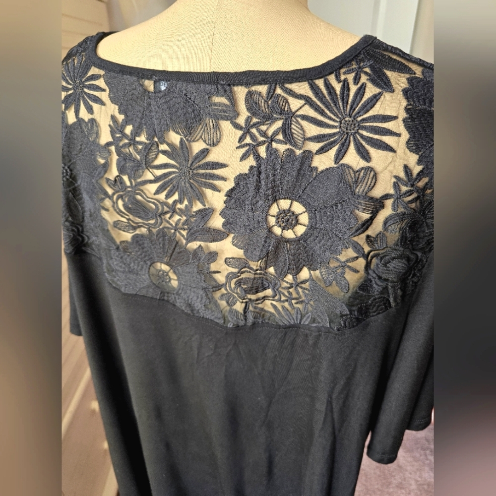 Black Floral Lace Top 3x